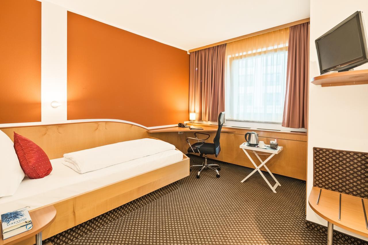 L'Escala Hotel Dreieich Exterior photo